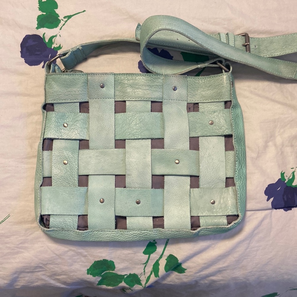 Latino crossbody